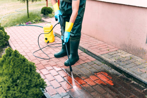 Best Driveway Pressure Washing  in Becker, MN
